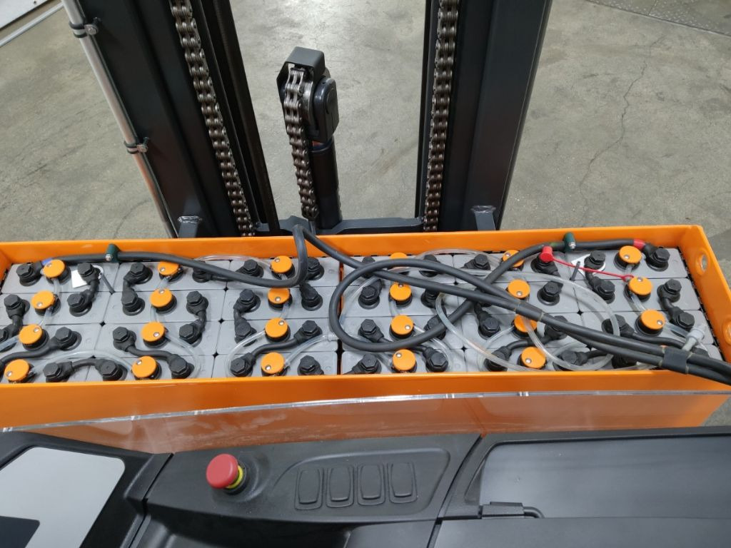 Still FM-X10 - Stivuitor cu catarg retractabil: Foto 4 Still FM-X10 - Stivuitor cu catarg retractabil: Foto 4