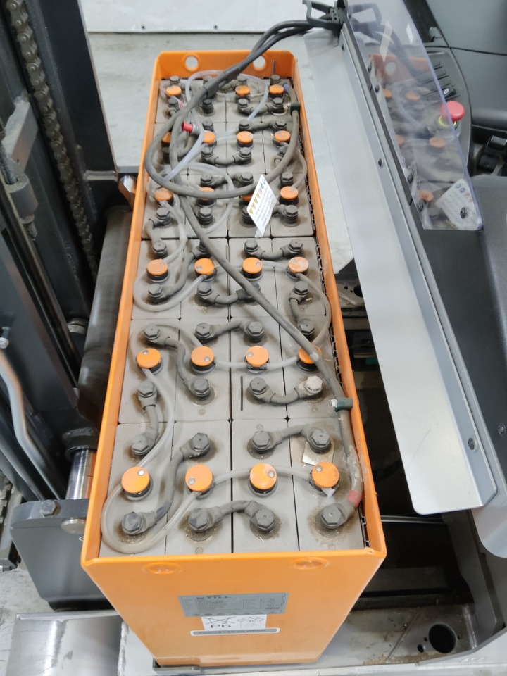 Still FM-X12 - Stivuitor cu catarg retractabil: Foto 4 Still FM-X12 - Stivuitor cu catarg retractabil: Foto 4