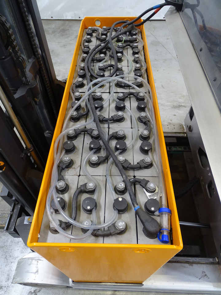 Still FM-X12 - Stivuitor cu catarg retractabil: Foto 3 Still FM-X12 - Stivuitor cu catarg retractabil: Foto 3