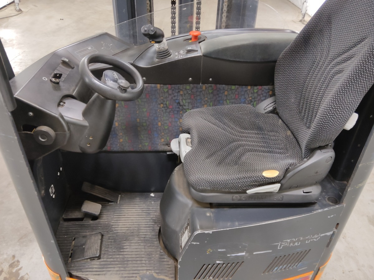 Still FM-X14 - Stivuitor cu catarg retractabil: Foto 3 Still FM-X14 - Stivuitor cu catarg retractabil: Foto 3