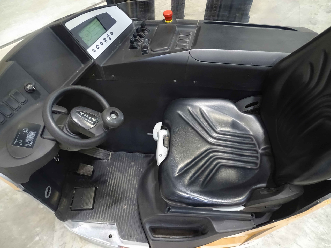 Still FM-X17 - Stivuitor cu catarg retractabil: Foto 3 Still FM-X17 - Stivuitor cu catarg retractabil: Foto 3