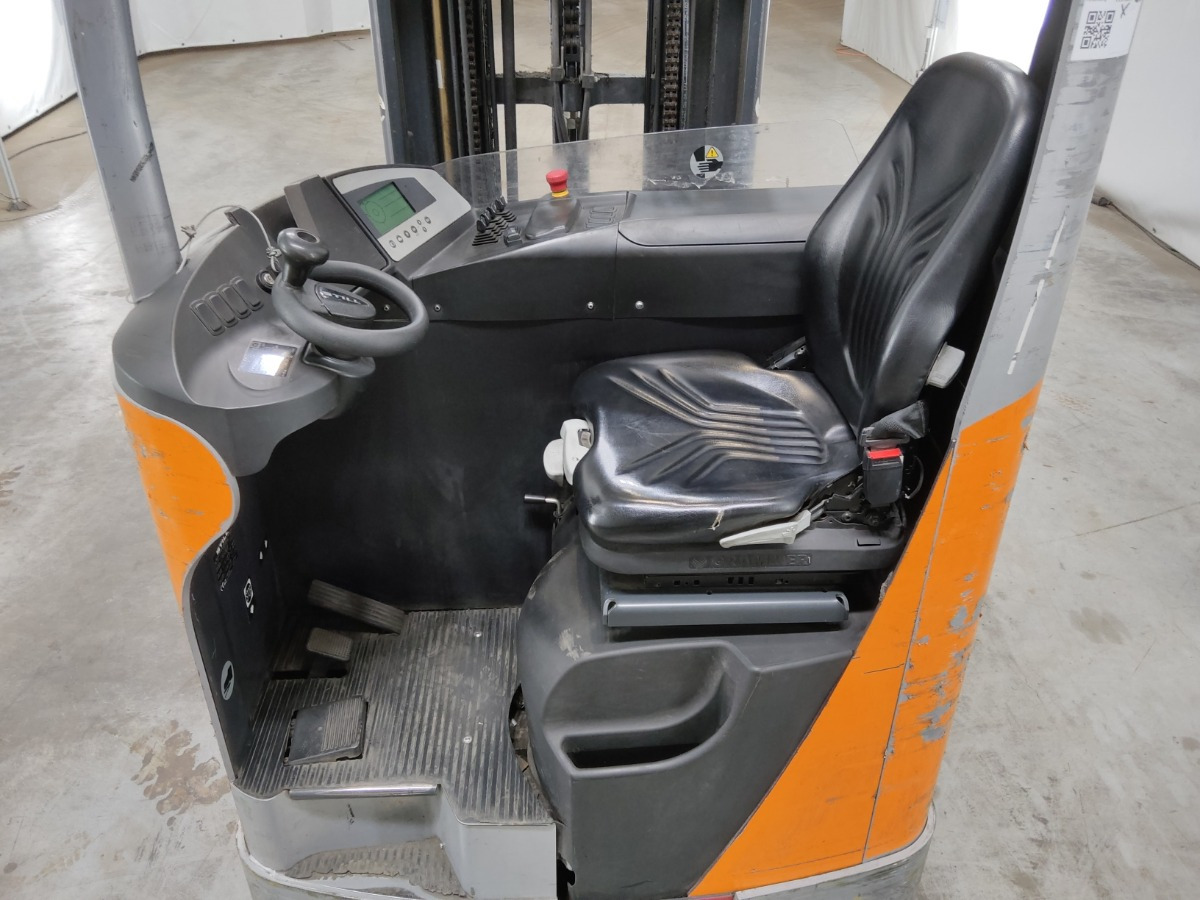 Still FM-X17 - Stivuitor cu catarg retractabil: Foto 3 Still FM-X17 - Stivuitor cu catarg retractabil: Foto 3