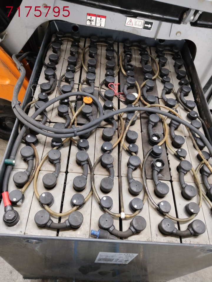 Still RX60-25 - Electrostivuitor: Foto 4 Still RX60-25 - Electrostivuitor: Foto 4