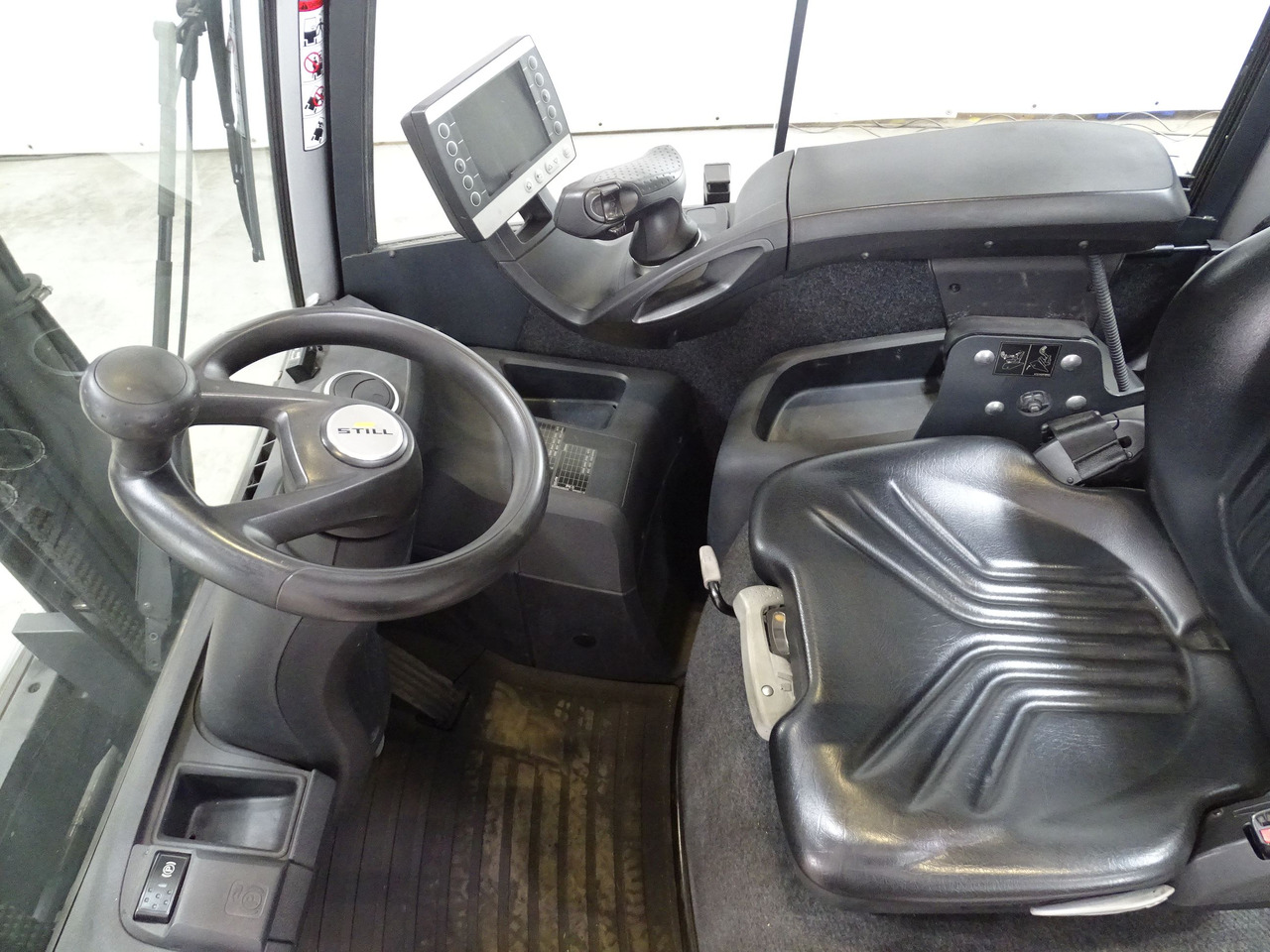 Still RX70-35 - Stivuitor diesel: Foto 3 Still RX70-35 - Stivuitor diesel: Foto 3