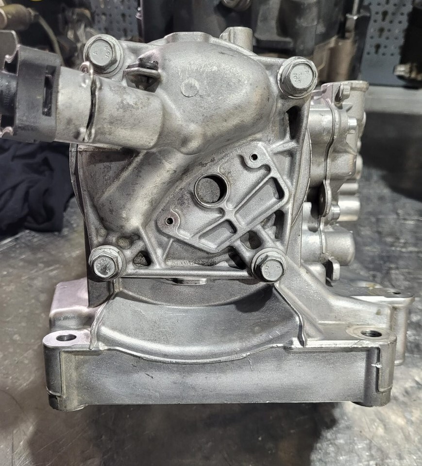 Mercedes Actros Fuel Filter Housing A4710909352 - Filtru de combustibil pentru Camion: Foto 2 Mercedes Actros Fuel Filter Housing A4710909352 - Filtru de combustibil pentru Camion: Foto 2