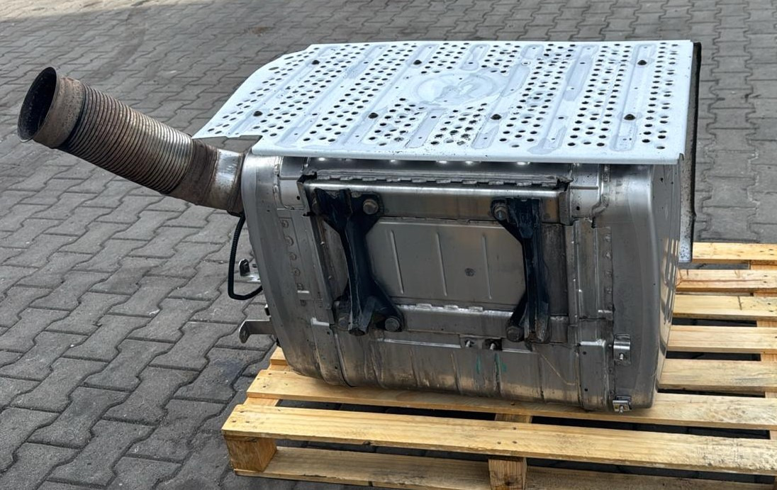 Mercedes Exhaust Euro 5 EEW OM471 12.8L A0054904512 - Piesă de schimb: Foto 3 Mercedes Exhaust Euro 5 EEW OM471 12.8L A0054904512 - Piesă de schimb: Foto 3