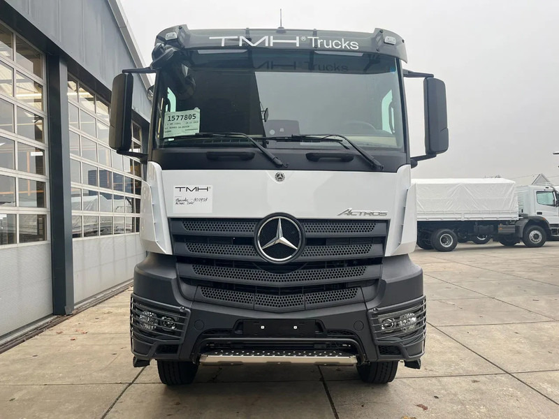 Mercedes-Benz Actros 2045 S 4x2 Tractor Head - Cap tractor: Foto 4 Mercedes-Benz Actros 2045 S 4x2 Tractor Head - Cap tractor: Foto 4