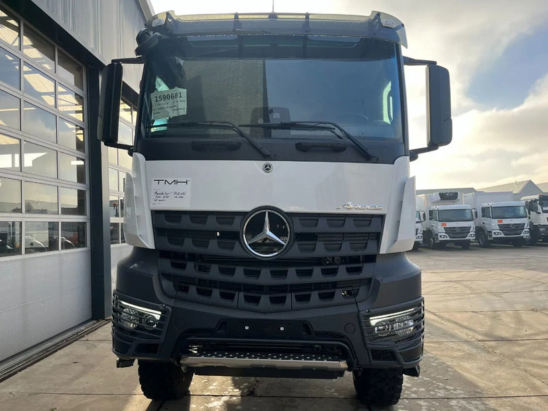 Mercedes-Benz Arocs 3340 A 6x6 Chassis cabin - Camion şasiu: Foto 4 Mercedes-Benz Arocs 3340 A 6x6 Chassis cabin - Camion şasiu: Foto 4