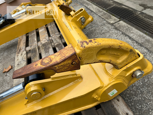 Cat 3-Zahn Heckaufreißer - Dinte scarificator pentru Utilaje constructii: Foto 4 Cat 3-Zahn Heckaufreißer - Dinte scarificator pentru Utilaje constructii: Foto 4
