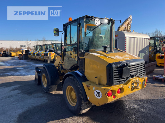 Cat 908M - Încărcător frontal pe pneuri: Foto 3 Cat 908M - Încărcător frontal pe pneuri: Foto 3