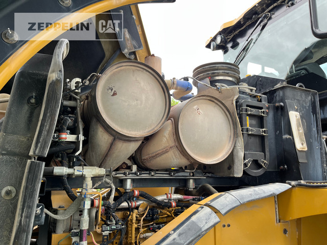 Încărcător frontal pe pneuri Cat 972MXE: Foto 20