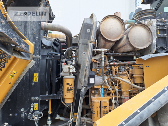 Încărcător frontal pe pneuri Cat 972MXE: Foto 26