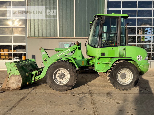 Volvo L30B - Încărcător frontal pe pneuri: Foto 2 Volvo L30B - Încărcător frontal pe pneuri: Foto 2