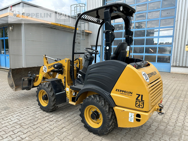 Zeppelin ZL25 - Încărcător frontal pe pneuri: Foto 3 Zeppelin ZL25 - Încărcător frontal pe pneuri: Foto 3