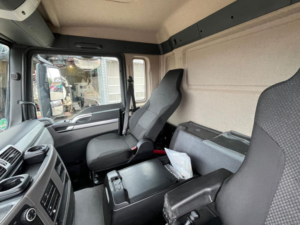 MAN TG-S 35.460 8x6 4 Achs Muldenkipper Meiller 18m³ - Autobasculantă: Foto 3 MAN TG-S 35.460 8x6 4 Achs Muldenkipper Meiller 18m³ - Autobasculantă: Foto 3