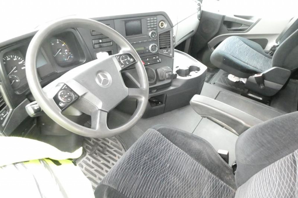 MERCEDES-BENZ Antos 2543 L 6x2 Pritsche Heckkran - Camion platformă, Camion cu macara: Foto 4 MERCEDES-BENZ Antos 2543 L 6x2 Pritsche Heckkran - Camion platformă, Camion cu macara: Foto 4