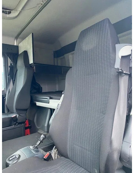 MAN TGL 12,250 met schuifzeilopbouw en laadklep , euro 6. - Camion cu prelată: Foto 5 MAN TGL 12,250 met schuifzeilopbouw en laadklep , euro 6. - Camion cu prelată: Foto 5