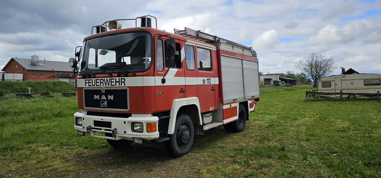 MAN 12.232 Feuerwehr Firetruck Autobomba - Autospeciala de stins incendii: Foto 3 MAN 12.232 Feuerwehr Firetruck Autobomba - Autospeciala de stins incendii: Foto 3