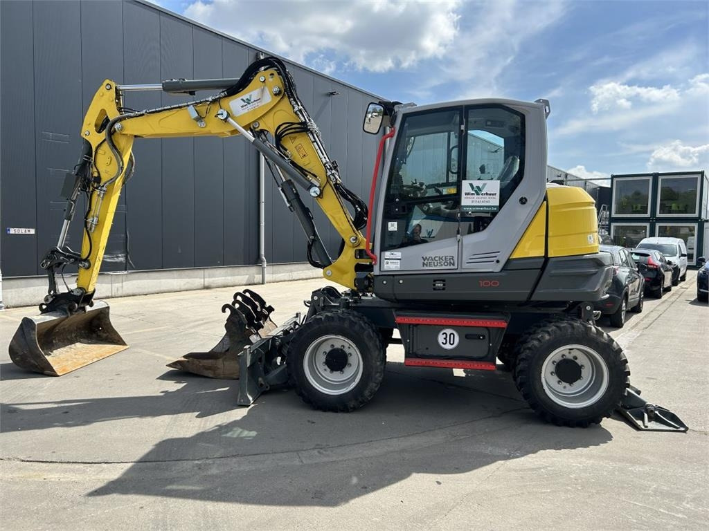 Wacker Neuson EW100 (9020) - Excavator pe roţi: Foto 1 Wacker Neuson EW100 (9020) - Excavator pe roţi: Foto 1