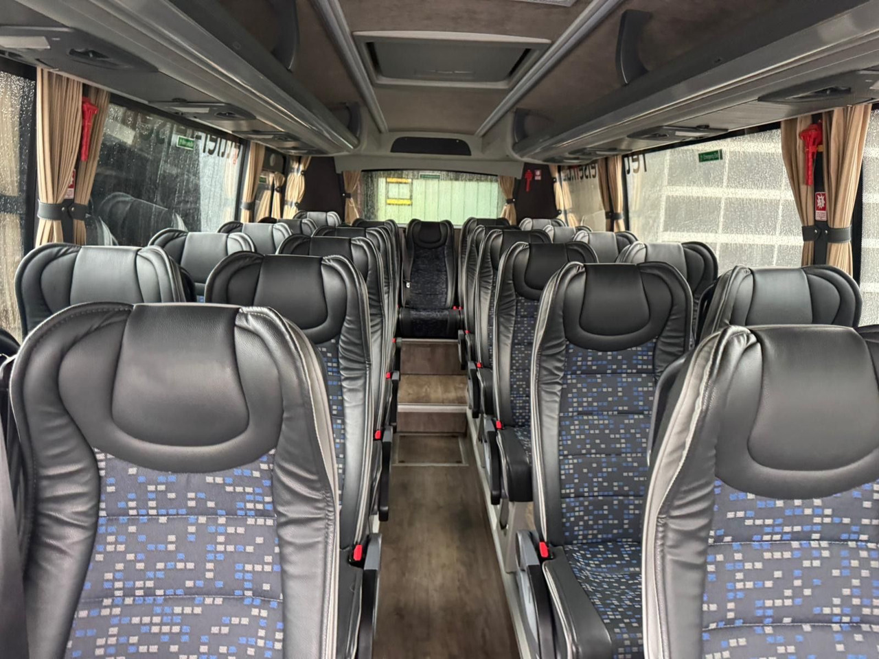 Iveco Atomic AN21 (wenig Km*7.2t) Rosero/ Rapido - Microbuz, Transport persoane: Foto 5 Iveco Atomic AN21 (wenig Km*7.2t) Rosero/ Rapido - Microbuz, Transport persoane: Foto 5