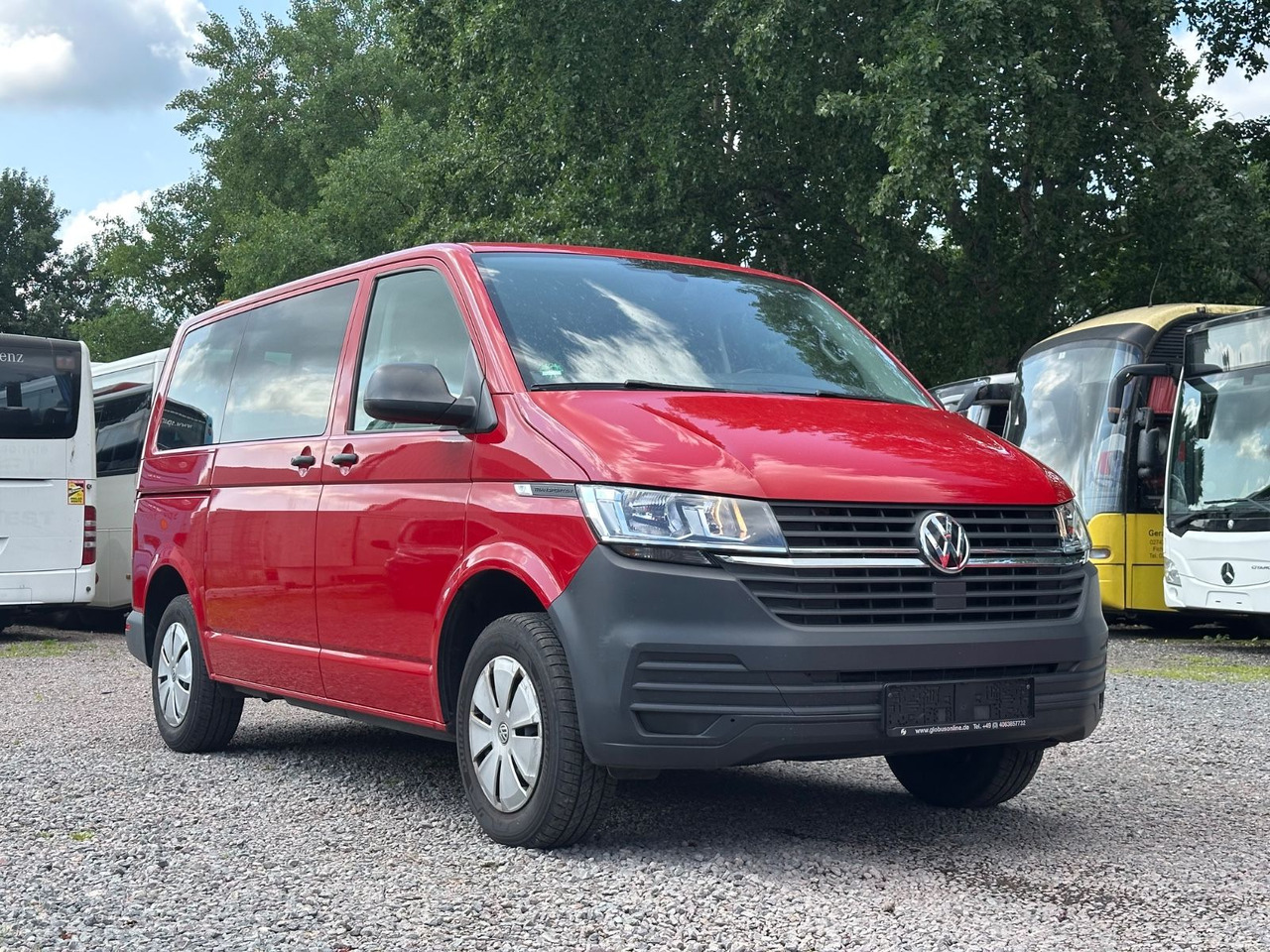 Volkswagen T6 Kombi (PDC Hi*ACC*StandHz*9 Sitzer*AC) - Transport persoane: Foto 2 Volkswagen T6 Kombi (PDC Hi*ACC*StandHz*9 Sitzer*AC) - Transport persoane: Foto 2