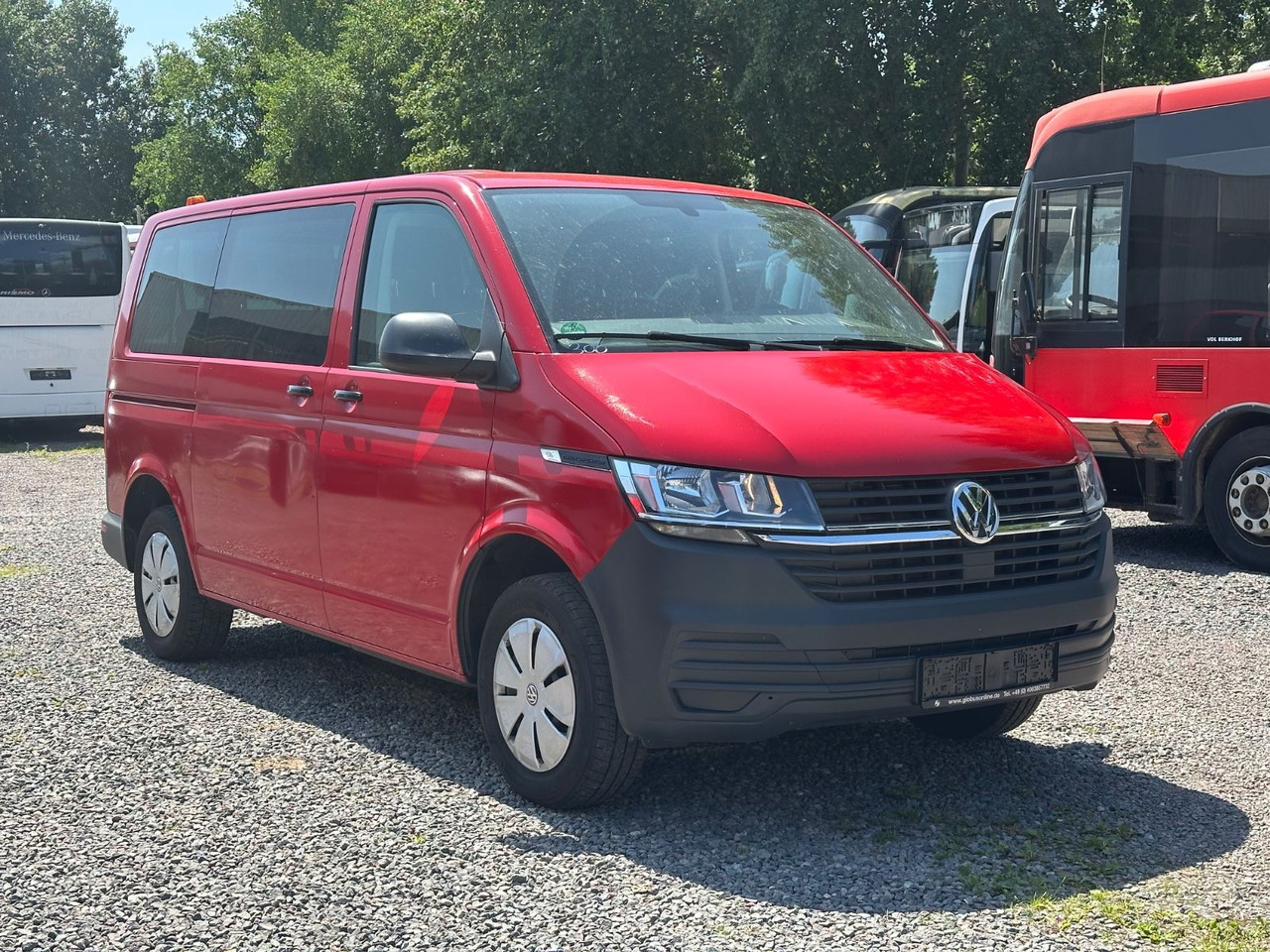 Volkswagen T6 Kombi (PDC Hi*ACC*StandHz*9 Sitzer*AC) - Transport persoane: Foto 2 Volkswagen T6 Kombi (PDC Hi*ACC*StandHz*9 Sitzer*AC) - Transport persoane: Foto 2